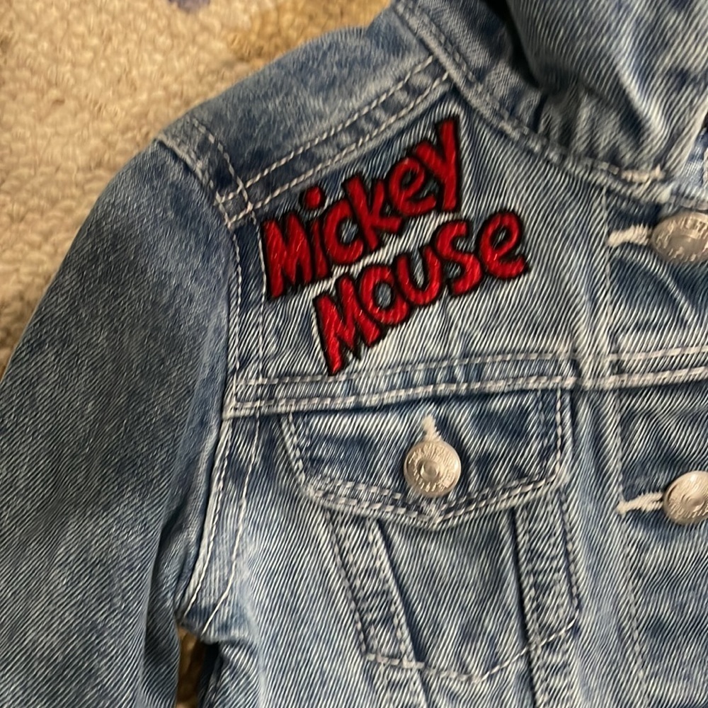 LEVI’S MICKEY MOUSE EMBROIDERED TRUCKER JACKET - Picture 3 of 6